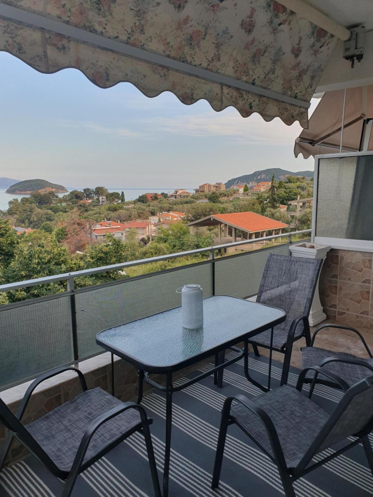 Riviera Penthouse Palaiontsiflikion Exterior foto