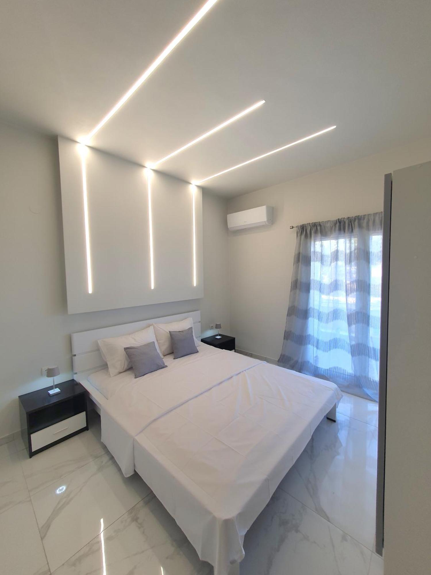 Riviera Penthouse Palaiontsiflikion Exterior foto